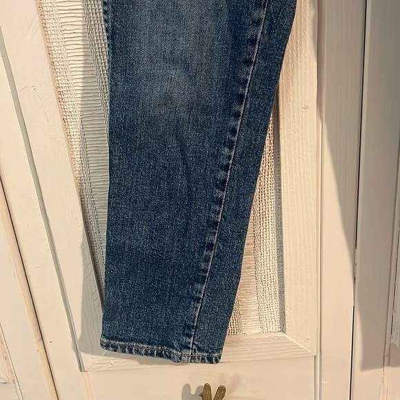 AMO Chelsea Crop Hope High Rise Straight Jeans in hope 24 - Picture 5 of 11